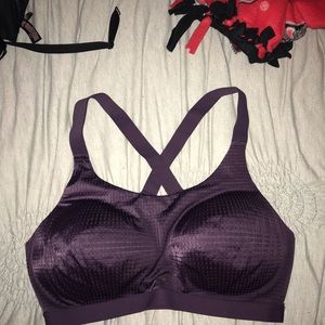 Victoria’s Secret Sports bra